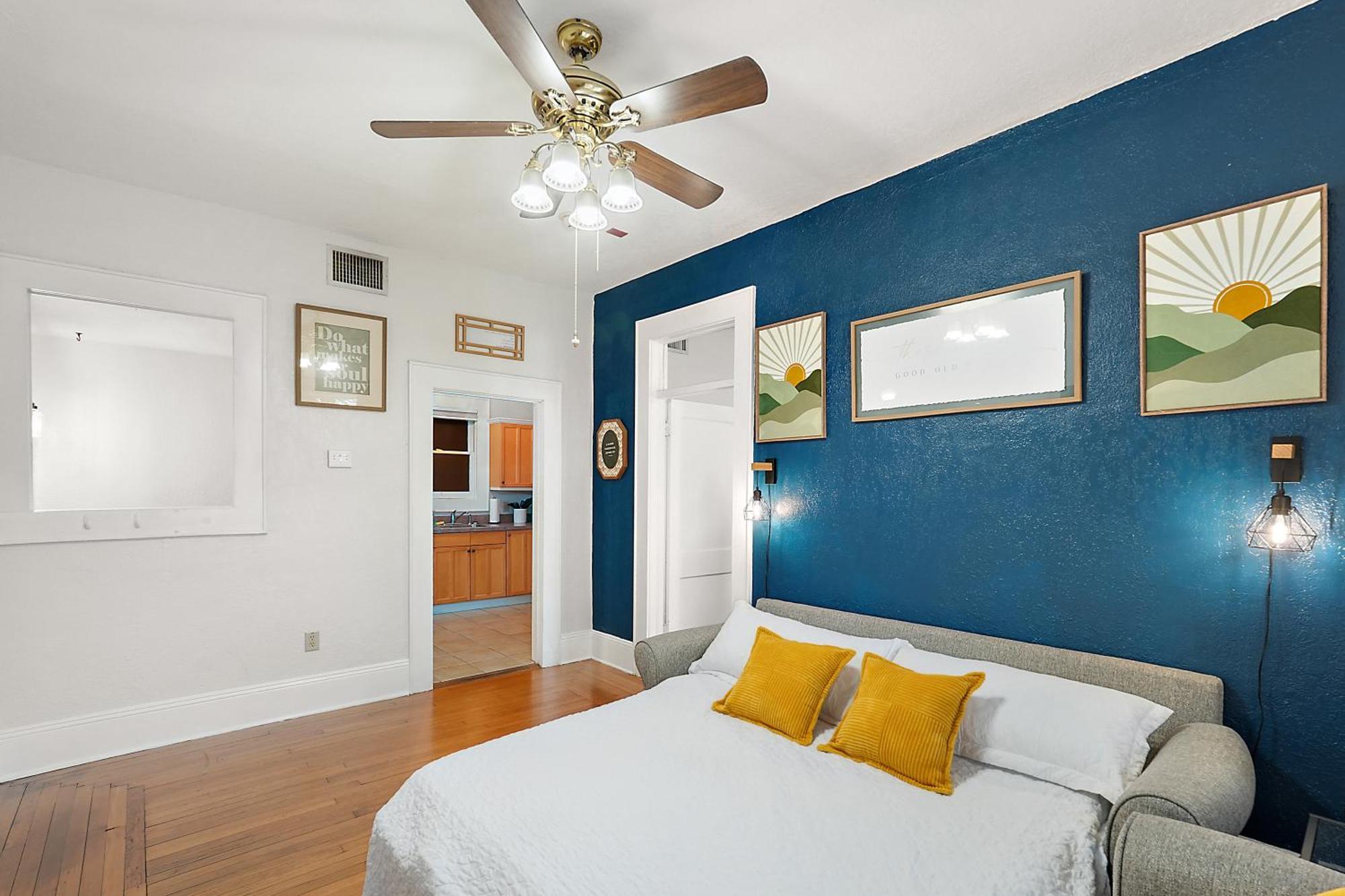 Downtown Den-King Bed~Heart Of Eustis~Queen Sleeper~Upstairs~Bright & Happy Екстериор снимка
